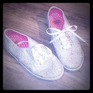 🔴5/$15🔴Cute Faded Glory rave shoes